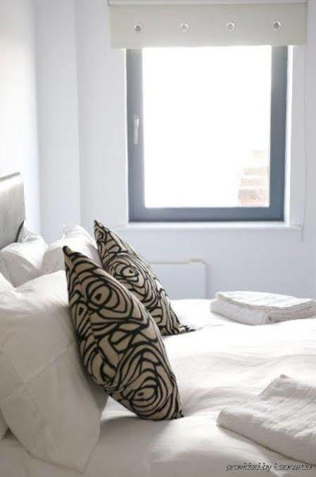 ดรีมเฮาส์ อพาร์ตเมนต์ แมนเชสเตอร์ ซิตี้ เวสต์ Apartment ภายนอก รูปภาพ