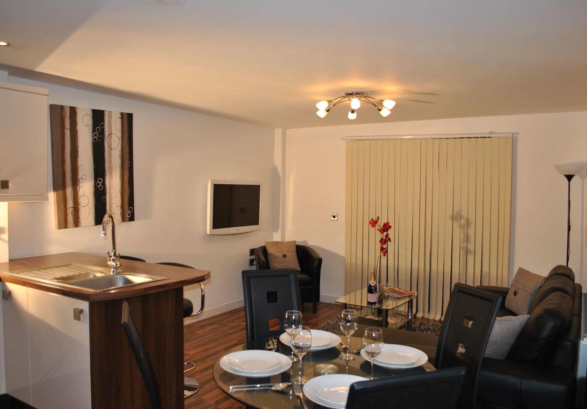 ดรีมเฮาส์ อพาร์ตเมนต์ แมนเชสเตอร์ ซิตี้ เวสต์ Apartment ภายนอก รูปภาพ